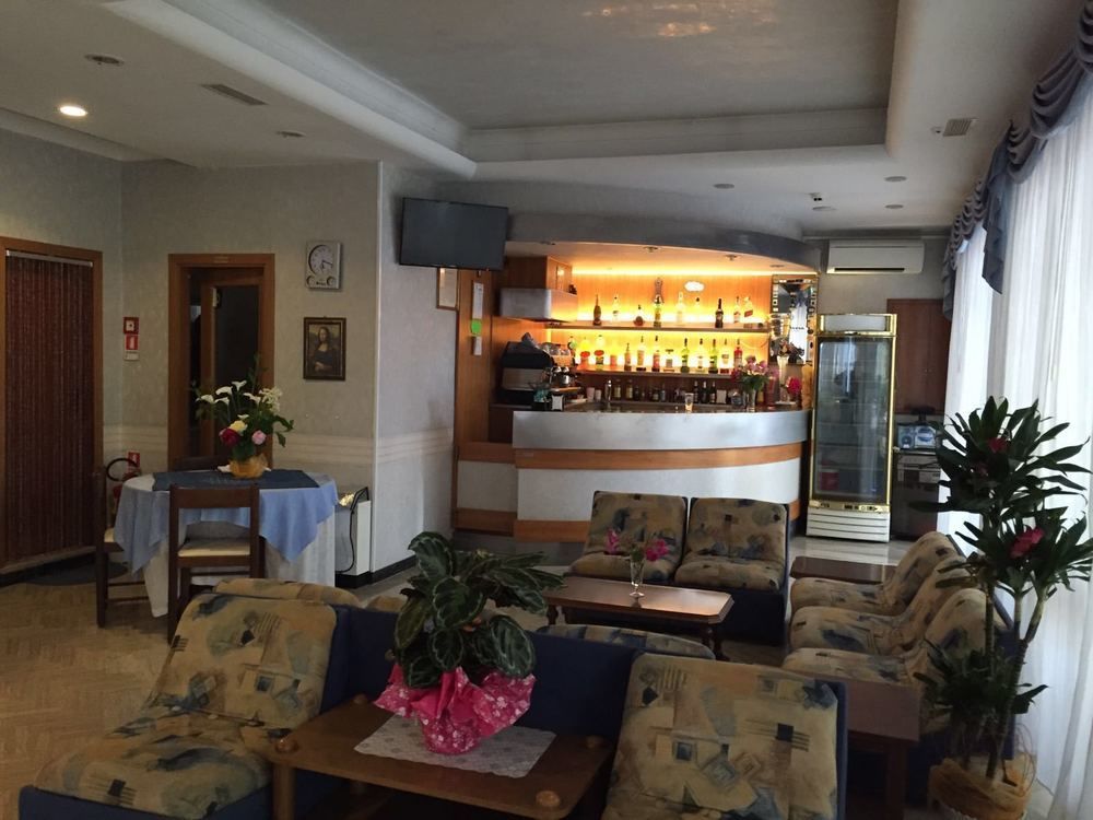 Hotel Arno 미사노아드리아티코 외부 사진