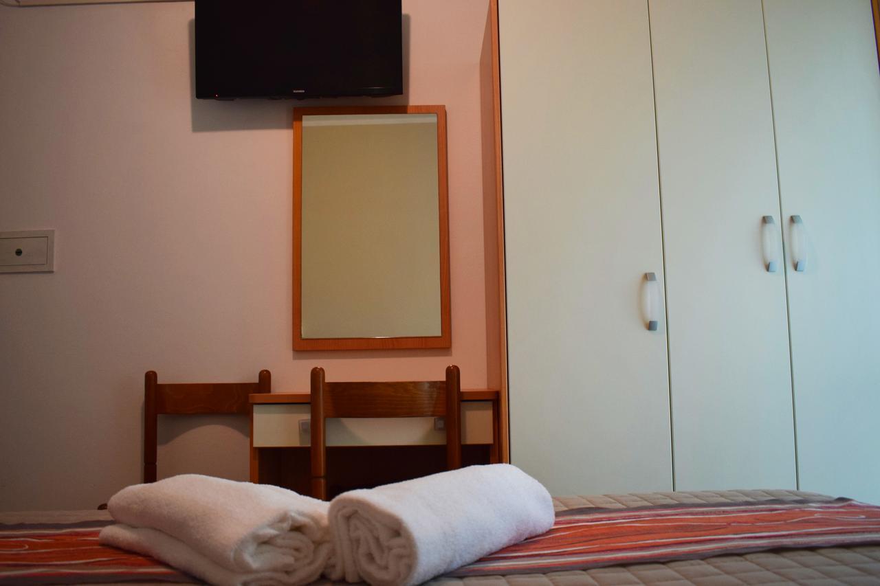 Hotel Arno 미사노아드리아티코 외부 사진