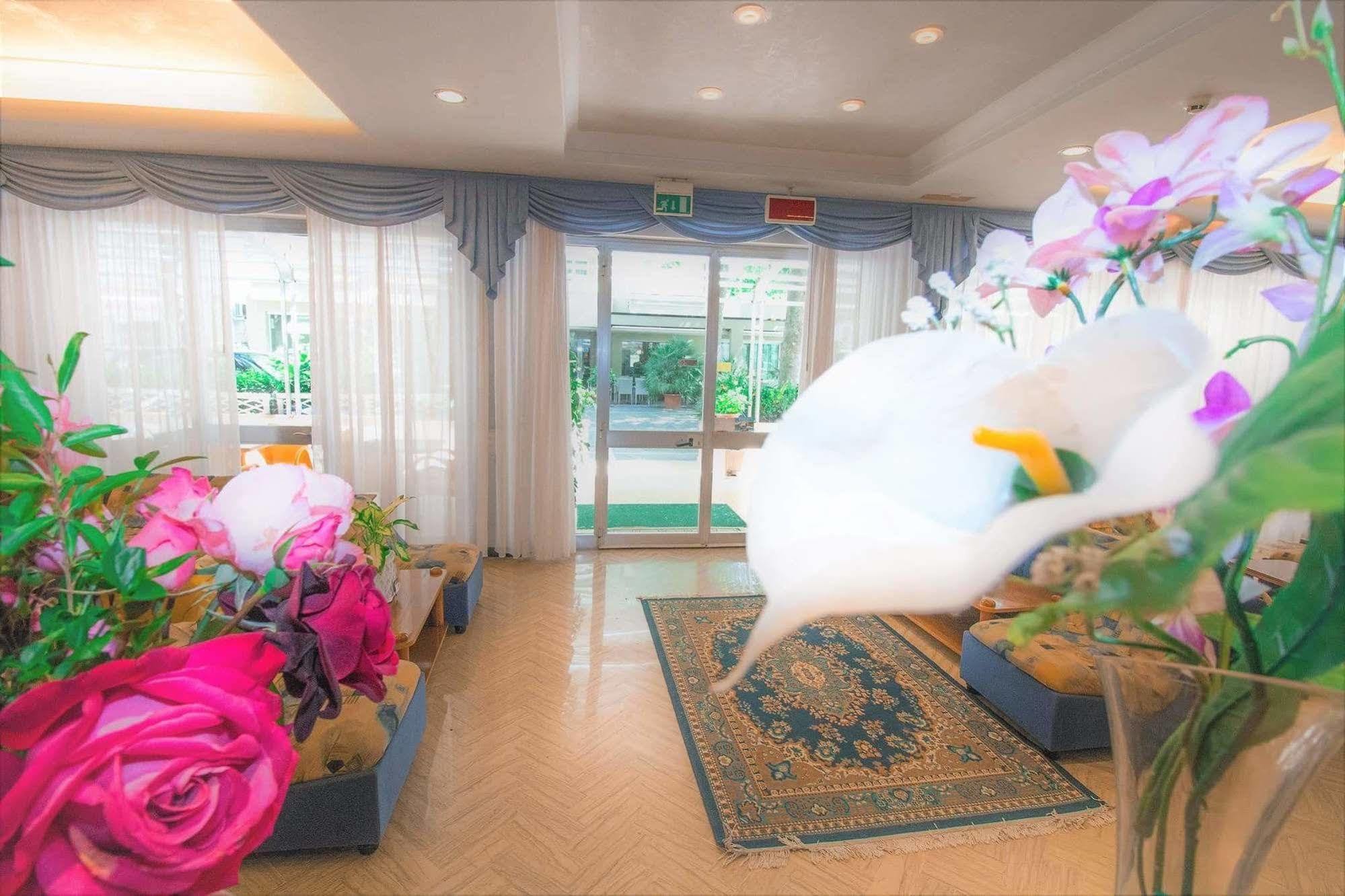 Hotel Arno 미사노아드리아티코 외부 사진