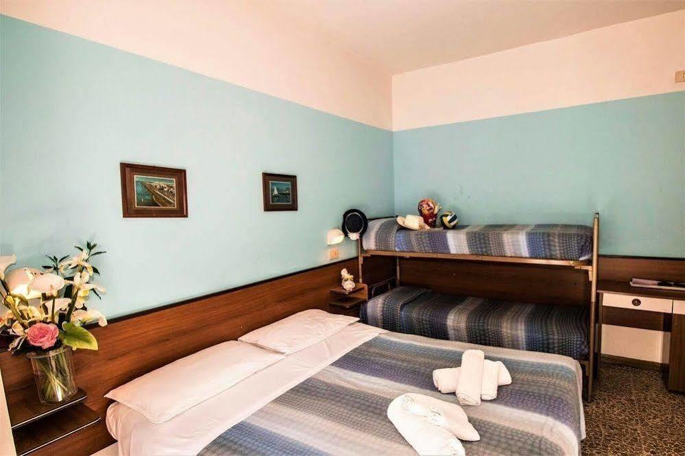 Hotel Arno 미사노아드리아티코 외부 사진
