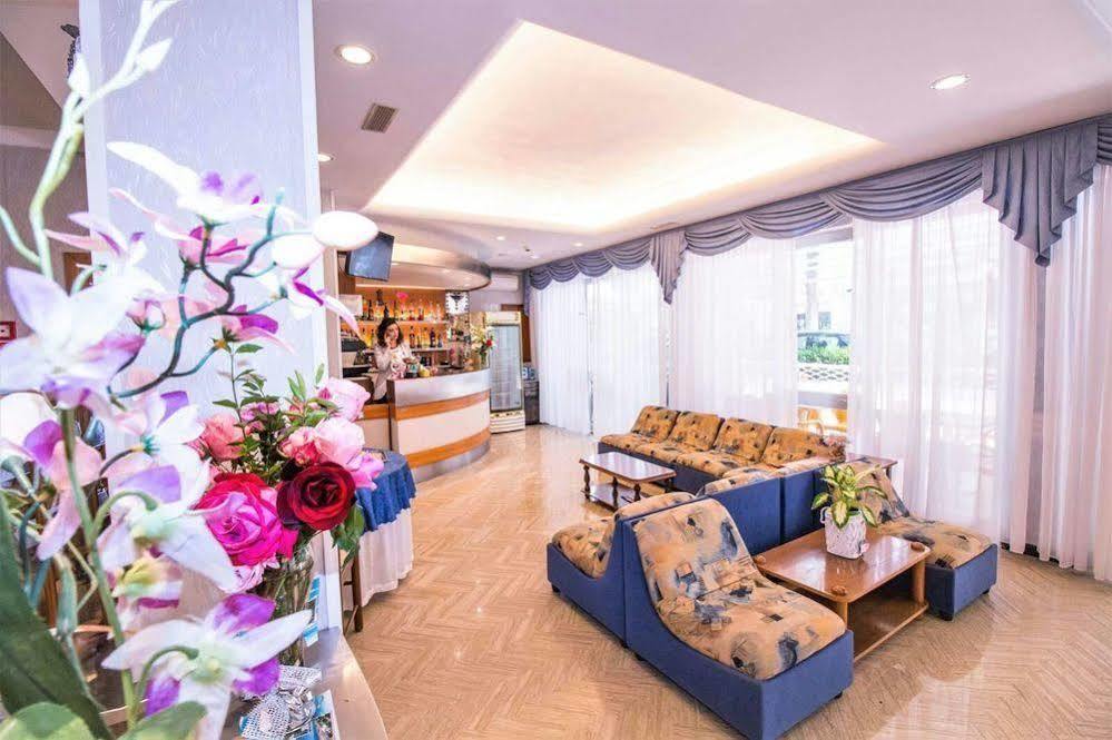 Hotel Arno 미사노아드리아티코 외부 사진